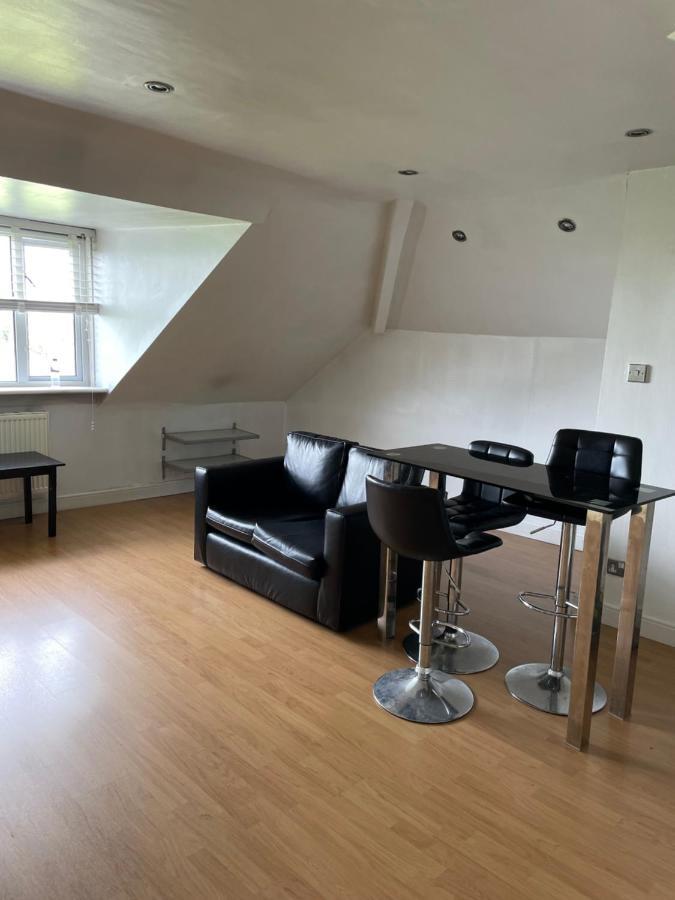 1 Bed Flat At Drum Street Edinburg Exteriör bild